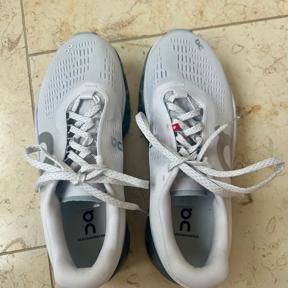 OnCloud Cloudmonster 2 frost/rock womens size 6.5 worn once - Picture 2 of 5